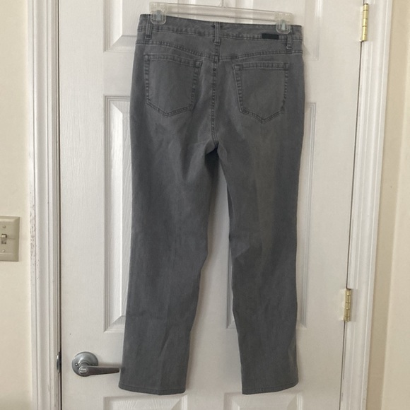 jones new york straight leg jeans - Picture 9 of 16